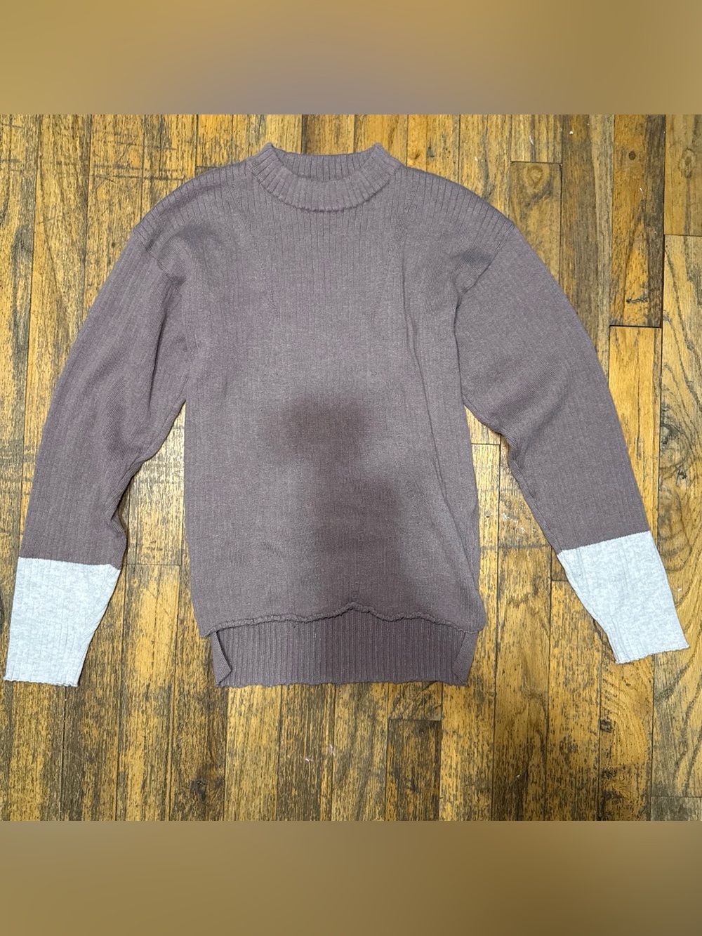 Women's Colorblock Turtleneck Sweater in Mauve-Brown with Light Gray Cuffs
